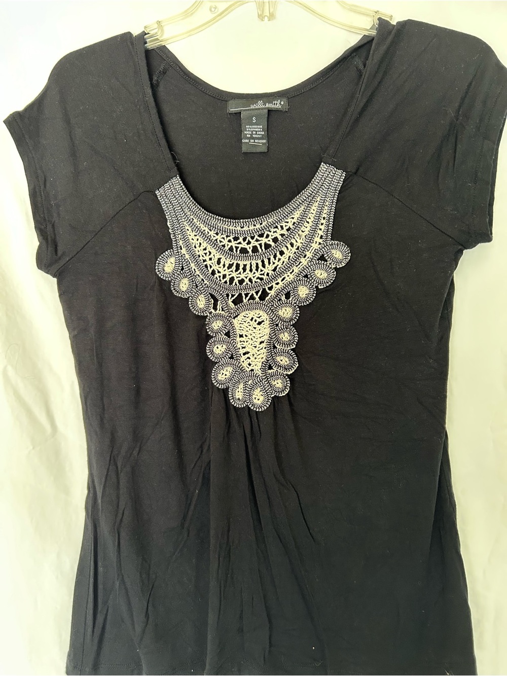 Willi Smith Black Crochet Embroidered Bib Top Size Small